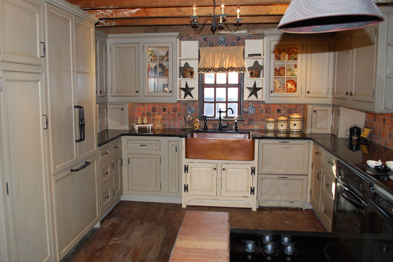 A Country Kitchen for a Doylestown, PA Saltbox